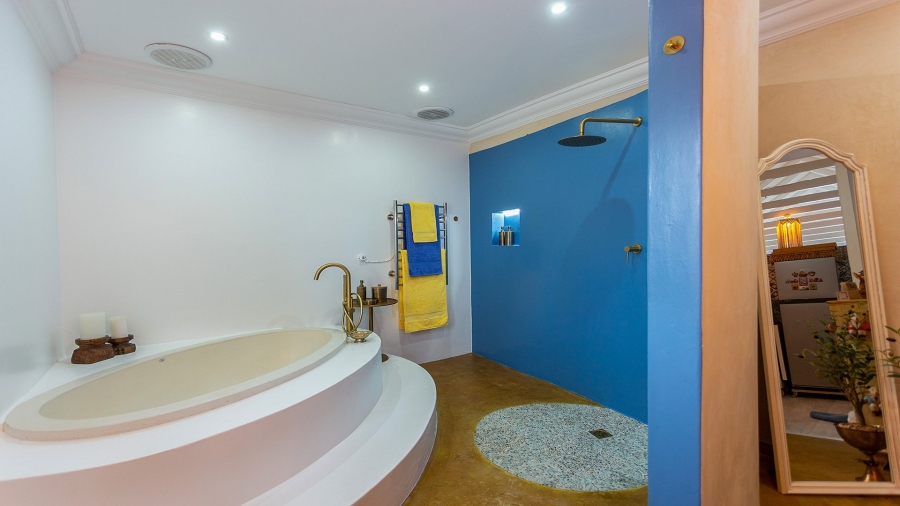 9 Bedroom Property for Sale in Wilderness Central Western Cape